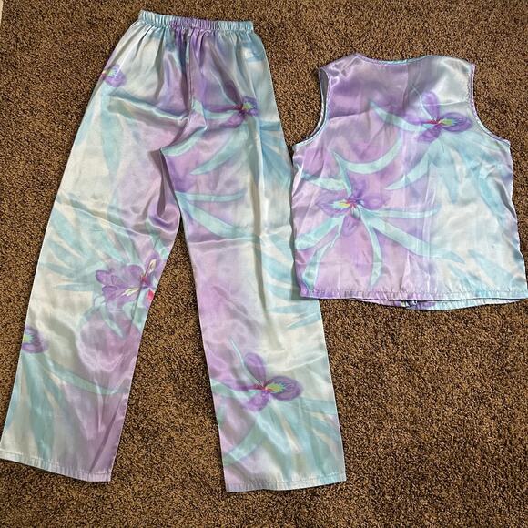 Jaclyn Smith Women’s Small Beautiful Sleepwear 2 pc Set - Picture 9 of 11